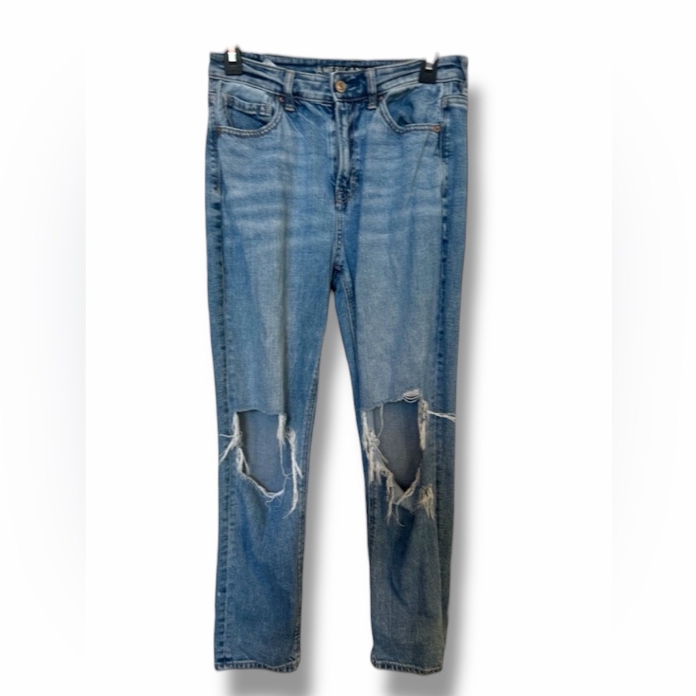 American Eagle Strigid Mom Jeans Ripped Blue Straight Leg Jeans Size 4 Short